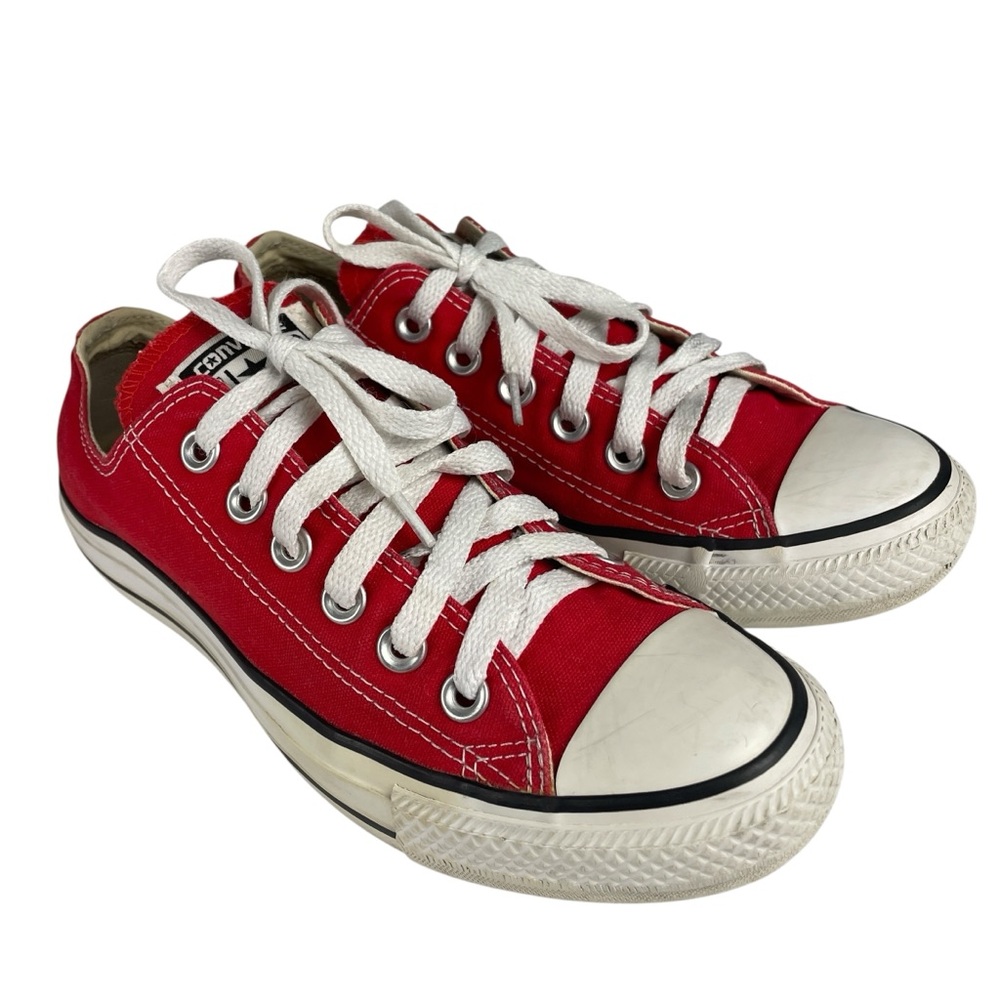 Converse Unisex Low Top Red Canvas Sneakers Size 4.5 Men / 6.5 Women